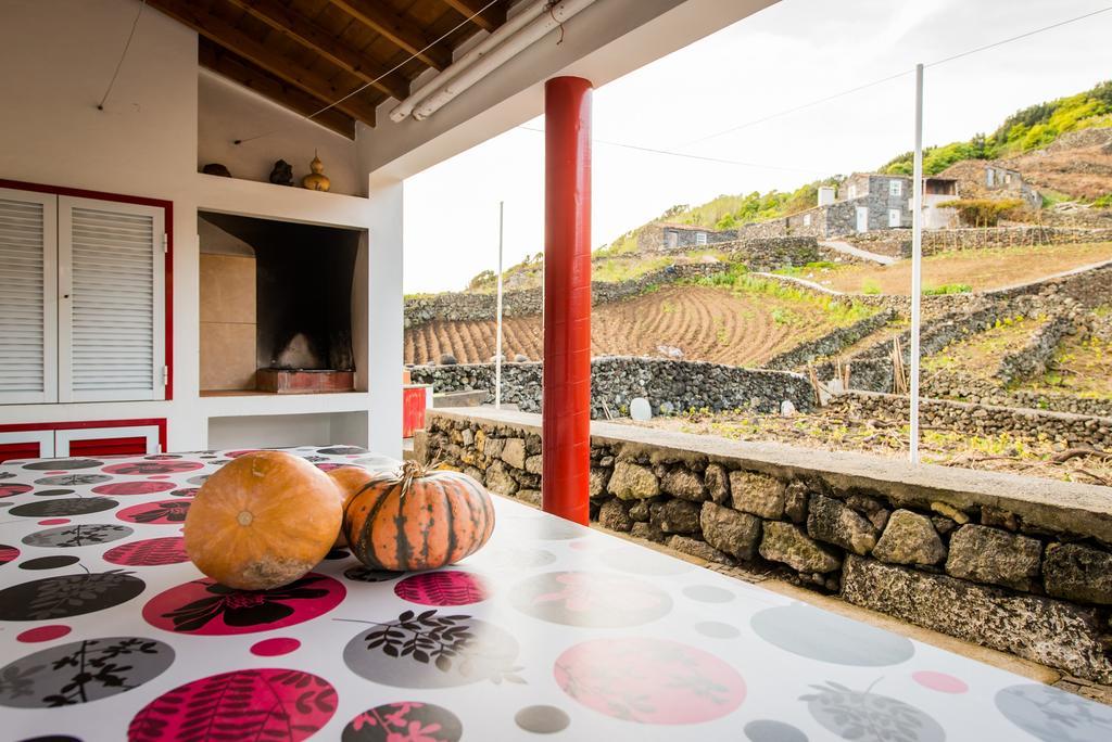 Adega Pedra Do Lagar Villa Calheta de Nesquim Exterior photo
