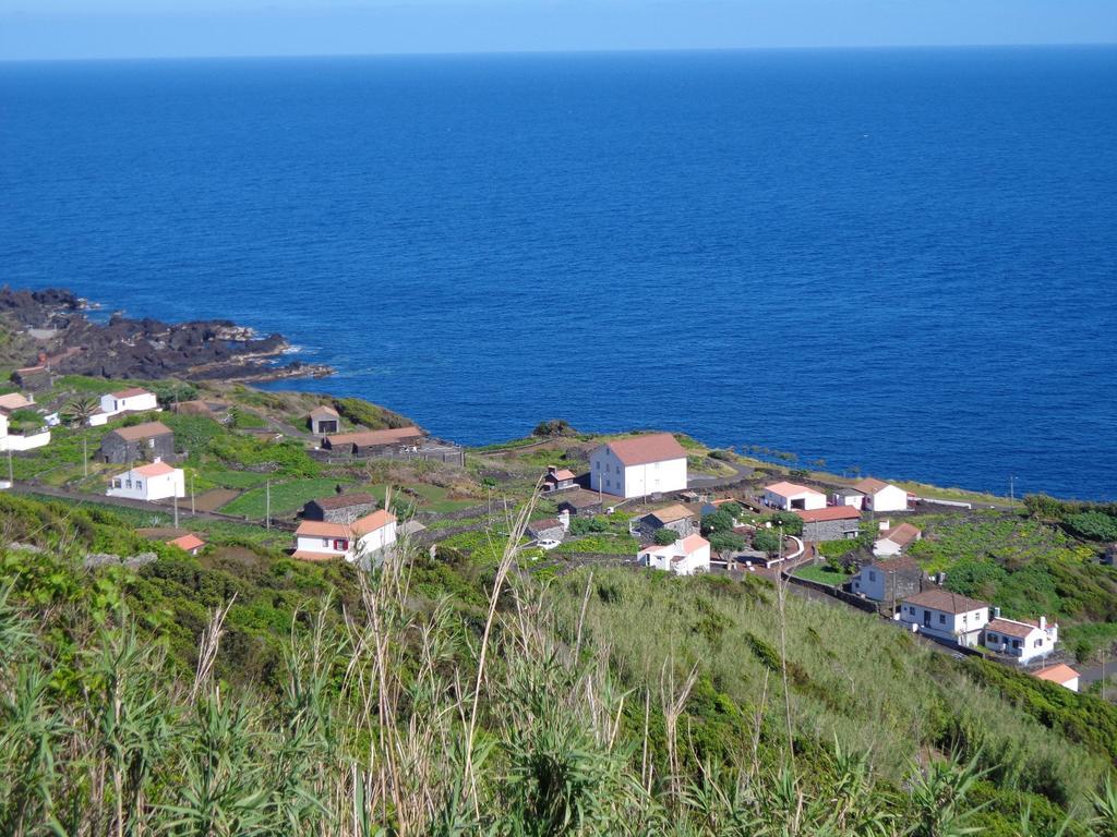 Adega Pedra Do Lagar Villa Calheta de Nesquim Exterior photo